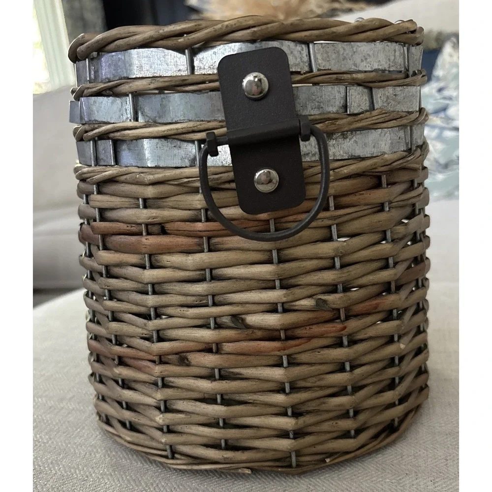Sur La Table Utensil Crock Willow W/Metal Weaved Basket 7.5